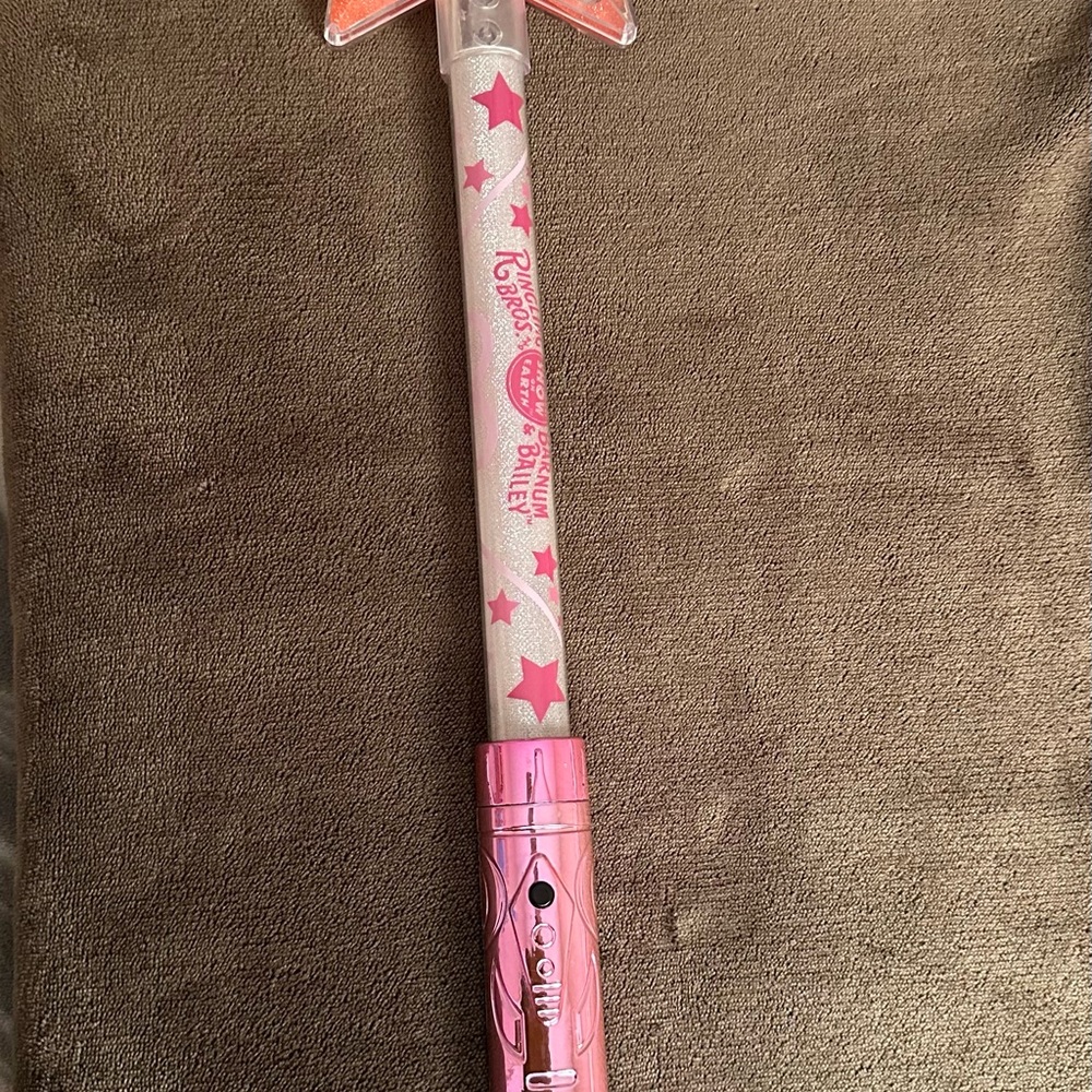 Ringling Bros. Barnum and Bailey Multi - Color Star Wand with Lights